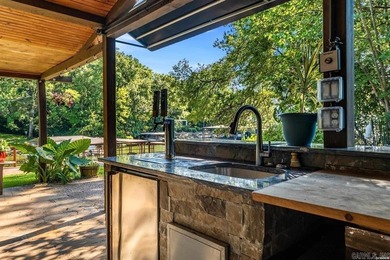 An exceptional investment opportunity and the ultimate lakefront - photo 13