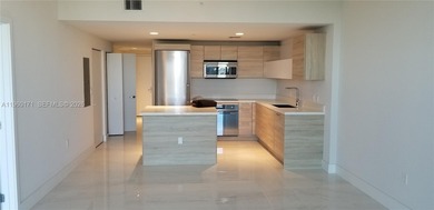 DRASTICALLY REDUCED! THE HARBOUR OFFERS 5-STAR AMENITIES