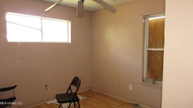 3 bedroom 2 bath home being sold as-is. Newer roof for lower - photo 19