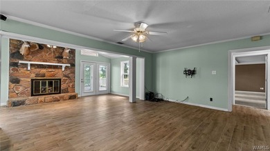 Lake Tuscaloosa home with approx. 115 +/ - water frontage. This - photo 25