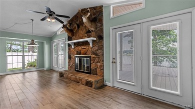 Lake Tuscaloosa home with approx. 115 +/ - water frontage. This - photo 26