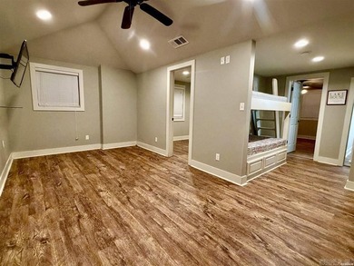 An exceptional investment opportunity and the ultimate lakefront - photo 28