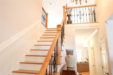 Premier Location in The Fairways! Welcome to a one-of-a-kind - photo 29