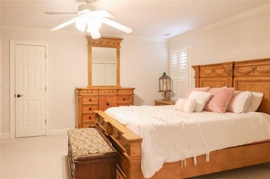 Premier Location in The Fairways! Welcome to a one-of-a-kind - photo 37