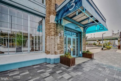 (private lake, pond, coastal) Home For Sale in Philadelphia Pennsylvania