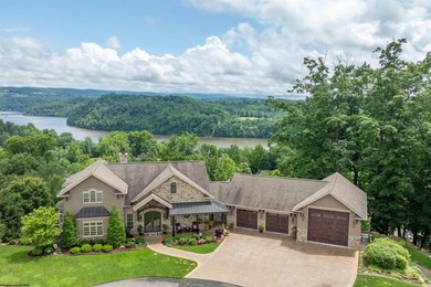 Experience the epitome of luxury living in this spectacular home - photo 2