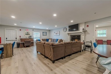 Fully operational and 100% occupied, this 13-bedroom adult - photo 8