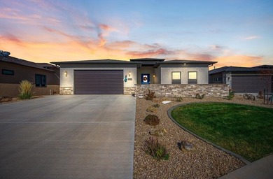 (private lake, pond, creek) Home For Sale in Grand Junction Colorado