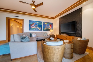 This exquisitely furnished residence offers luxury resort-style - photo 15