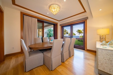 This exquisitely furnished residence offers luxury resort-style - photo 16