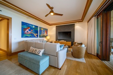 This exquisitely furnished residence offers luxury resort-style - photo 17
