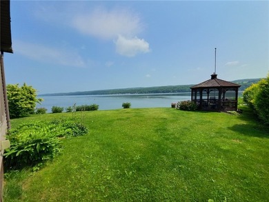 Imagine waking up to sunrise over the water in this exceptional - photo 29