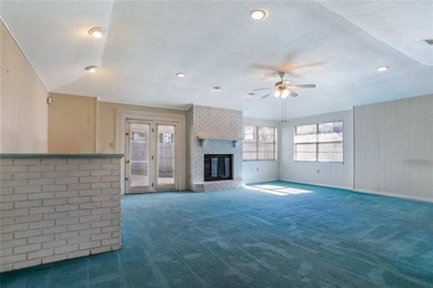 Well maintained home in the heart of Slidell. This 3 bedroom 2 - photo 3