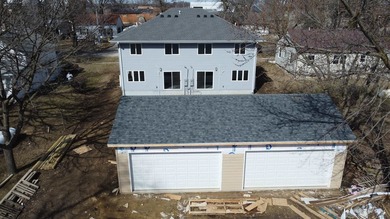 NEW Construction! This brand-new two-story duplex offers a fresh - photo 4