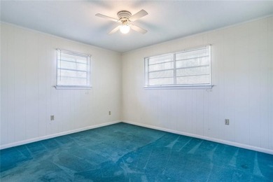 Well maintained home in the heart of Slidell. This 3 bedroom 2 - photo 7