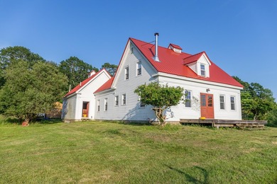 Discover the ultimate Maine lifestyle at this 29-acre rare - photo 3