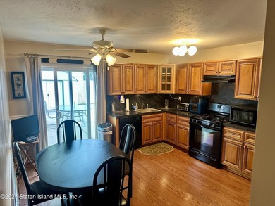 BACK ON THE MARKET! Welcome to this beautifully maintained - photo 11