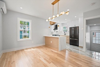 Space, Style, and Sophistication - A Fully Renovated Colonial on - photo 13