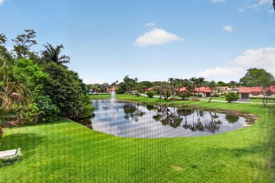 UPDATED UPPER CORNER 2 BED, 2BTH CONDO W/LAKEVIEWS. FRESHLY - photo 34