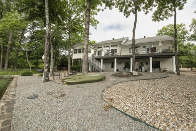 Welcome to 3 Levantino Lane, a beautifully remodeled home on - photo 36