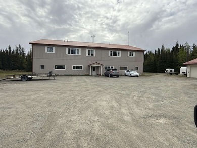 Well maintained 10,836 square foot 8-plex. Seven 2-bedroom units - photo 3
