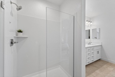 Welcome to this beautifully maintained end-unit, townhome-style - photo 18