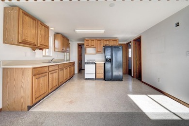 Land is not included in the cabin sale and must be purchased - photo 3