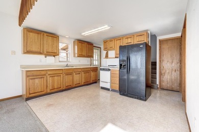 Land is not included in the cabin sale and must be purchased - photo 4