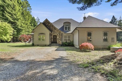 Luxury redwood forest oasis on 20 private acres. This - photo 1