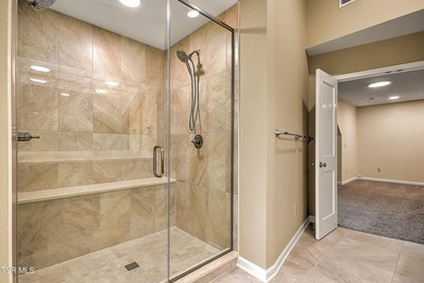 Just like the name of the road: Hideaway is the perfect private - photo 35