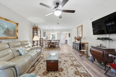This beautifully remodeled (2024) ground-floor 2-bedroom, 2-bath - photo 6