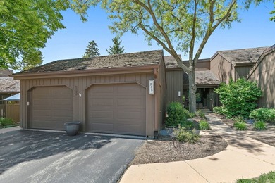 WONDERFUL RETREAT! This beautiful 2-BEDROOM, 2-BATH ANDOVER - photo 1