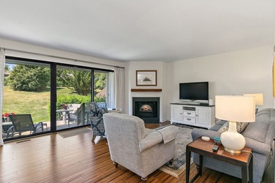 WONDERFUL RETREAT! This beautiful 2-BEDROOM, 2-BATH ANDOVER - photo 5