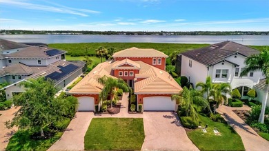 Manatee River Home Sale Pending in Bradenton Florida