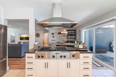 Beautifully maintained four-bedroom home in an ideal location - photo 12