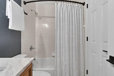How Do I Love Thee Adorable Condo? Let me count the ways! - photo 23