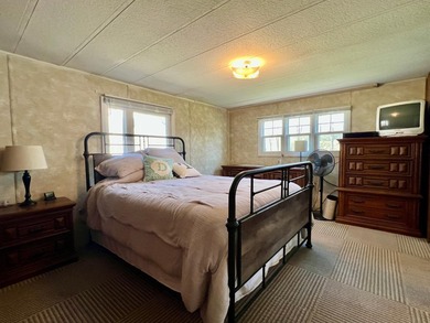 Enjoy an affordable lakeside getaway on Big Stone Lake with this - photo 9