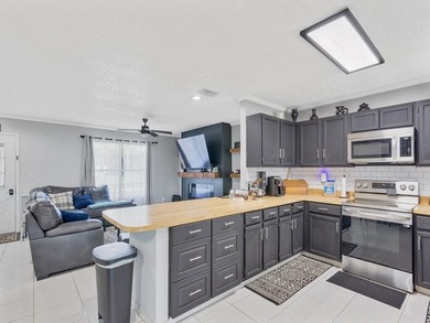 Welcome to your dream home in the heart of Port St. Lucie! This - photo 5