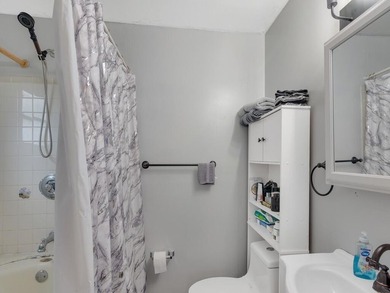 Welcome to your dream home in the heart of Port St. Lucie! This - photo 6