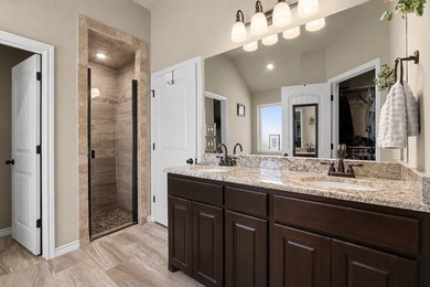 Live. Work. Host. Create. All from one property. ADU with 1500 - photo 8