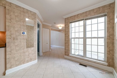 Welcome to one of the finest townhomes in the Schaumburg/Hoffman - photo 11