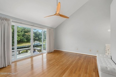 Welcome to waterfront living in the heart of Pine Knoll Shores! - photo 20