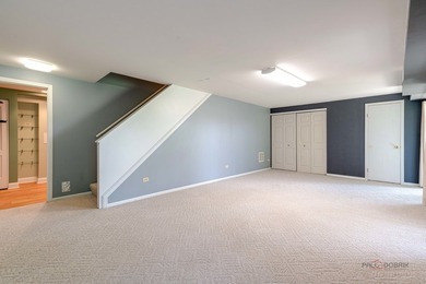 Welcome to one of the finest townhomes in the Schaumburg/Hoffman - photo 26