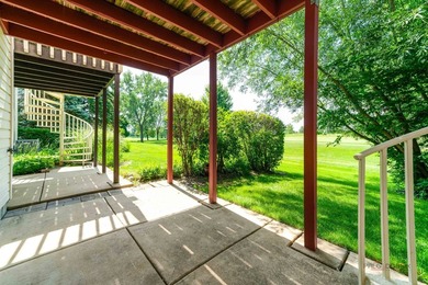 Welcome to one of the finest townhomes in the Schaumburg/Hoffman - photo 33