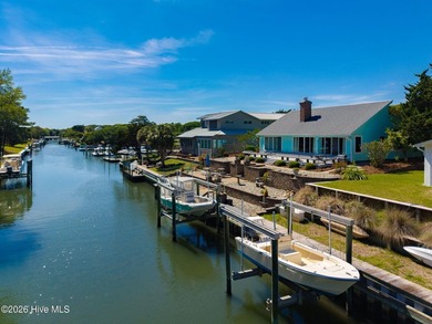 Welcome to waterfront living in the heart of Pine Knoll Shores! - photo 37