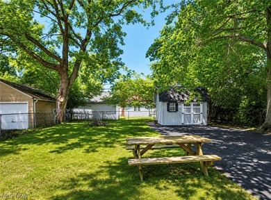Welcome to this beautifully remodeled Colonial in the heart of - photo 14
