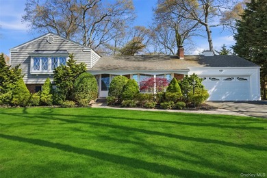 Desirable East Moriches location! This 3-bedroom, 2-bath - photo 2