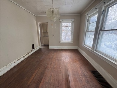 Welcome to 760 Seward St. This 1455 sq ft home, is designed to - photo 6