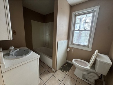 Welcome to 760 Seward St. This 1455 sq ft home, is designed to - photo 7