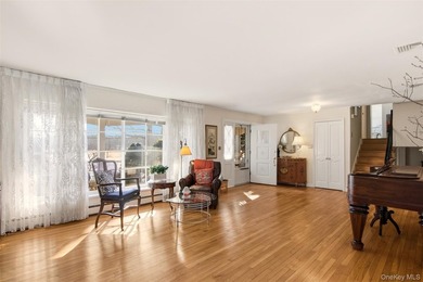 Desirable East Moriches location! This 3-bedroom, 2-bath - photo 7